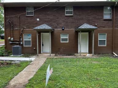 Main picture of 92F Navy Dr