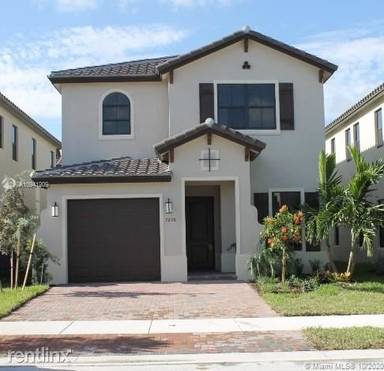Main picture of 3204 W 96th Pl