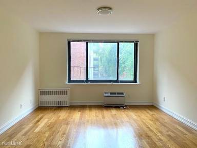 Main picture of 1661 York Ave