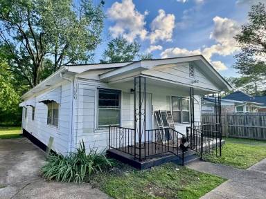 Main picture of 6704 Hollow Rd NW