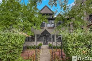 Main picture of 641 Grand Ave