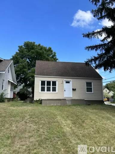 Main picture of 327 Booth Ave
