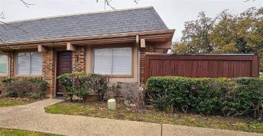 Main picture of 2709 Stonehaven Ct
