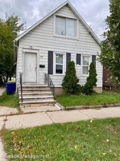 Main picture of 1009 Harvey St