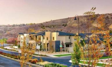 Main picture of 4417 E Parkcenter Blvd