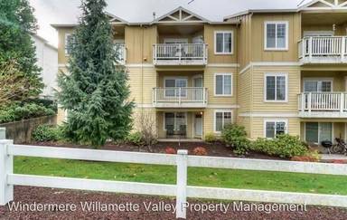 Main picture of West Oaks Condominiums