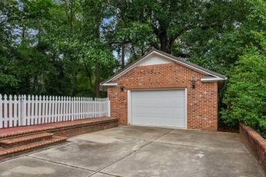 Main picture of 331 Westview Dr