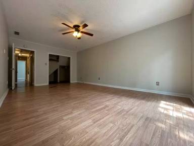 Main picture of 3779 Shirlwood Ave