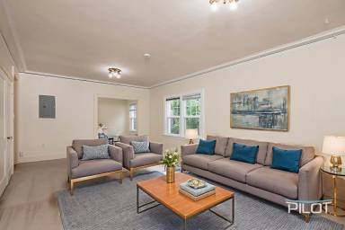 Main picture of 6402 Phinney Ave N