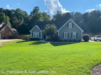 Main picture of 240 Carrington Dr