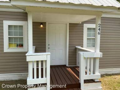 Main picture of 246 Maple St