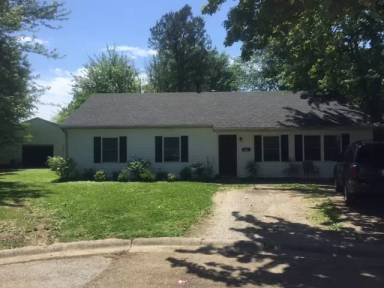 Main picture of 2130 Bradford Ct
