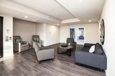 Main picture of 5100 Woodman Ave
