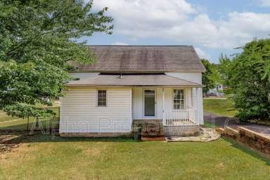 Main picture of 407 Cedar Lane Rd