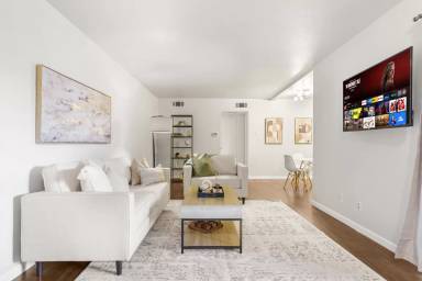 Main picture of 2800 Escada Dr