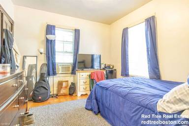 Main picture of 11 Appian Way