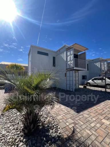 Main picture of 924 Container Park Ln