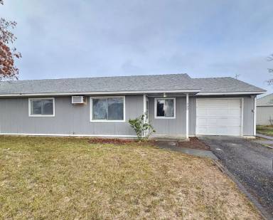 Main picture of 900 Lindberg Ln
