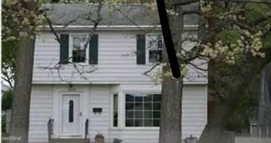 Main picture of 2644 Eastern Ave SE
