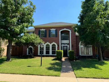 Main picture of 4012 Mayflower Ln