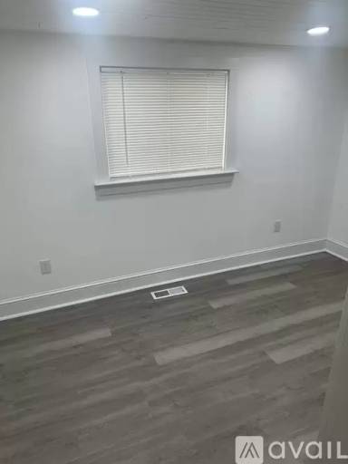 Main picture of 317 Martin Luther King Dr