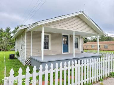 Main picture of 825 W Lee St