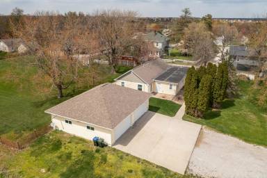 Main picture of 3257 Rohret Rd