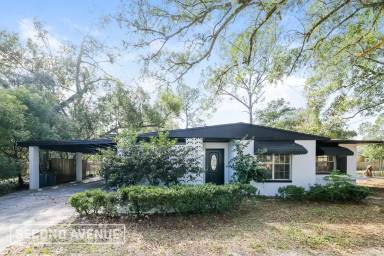 Main picture of 1514 Breton Rd
