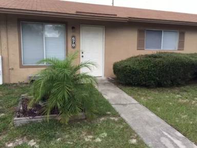 Main picture of 670 W Rosewood Ln