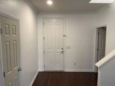 Main picture of 736 Rembrandt Ave