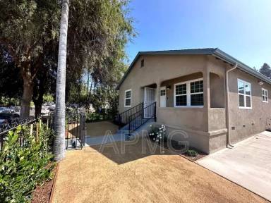 Main picture of 1458 Ricardo St