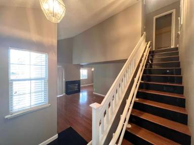 Main picture of 1706 Champagne Pl