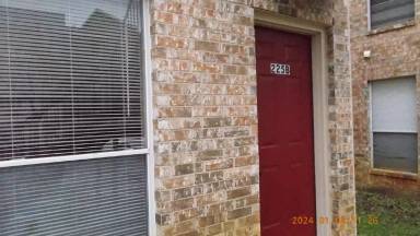 Main picture of 225 Kerby St