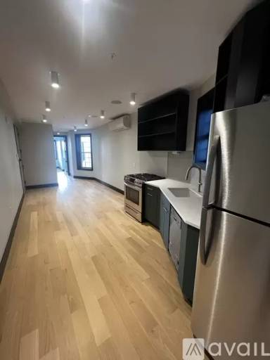 Main picture of 41 Van Wagenen Ave