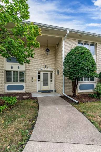 Main picture of 940 17th St