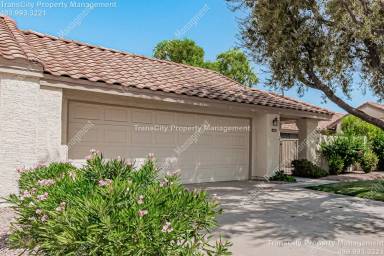 Main picture of 1086 E McNair Dr