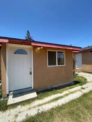 Main picture of 120 W Mountain View St