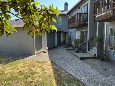 Main picture of 5301 Tehama Ave