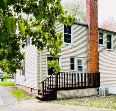 Main picture of 24991 Euclid Ave