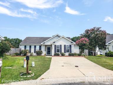 Main picture of 1202 Saint Charles Cir