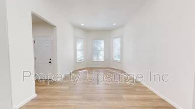 Main picture of 1095 East St