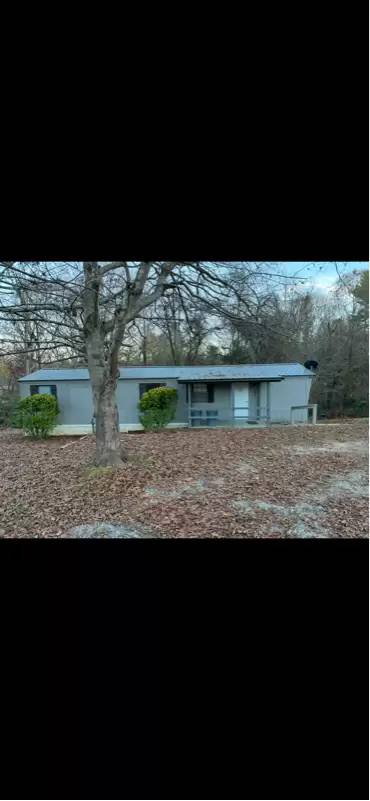 Main picture of 635 Holbert Rd