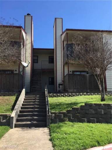 Main picture of Twin City Condominiums