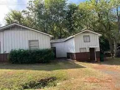Main picture of 401 W Carolina St