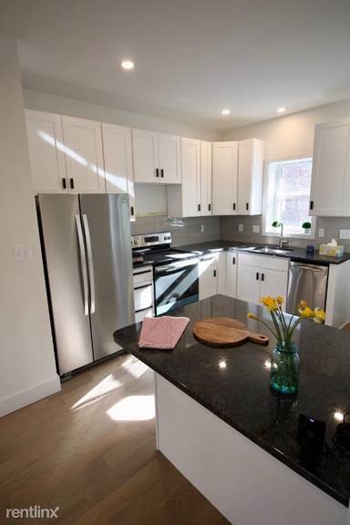 Main picture of 6636 Ross St