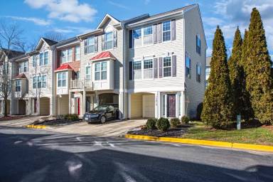 Main picture of 13810 Fareham Ln