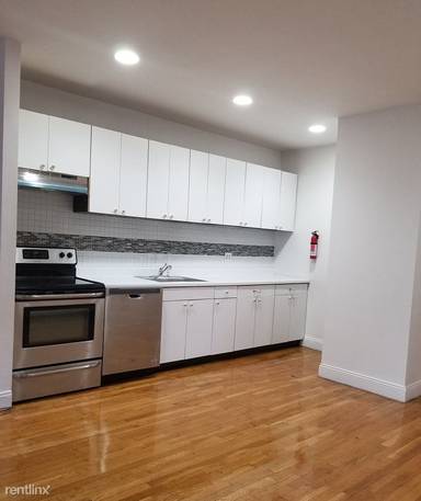 Main picture of 571 Washington Ave