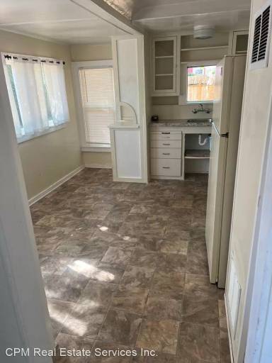 Main picture of 840 NW 5th St