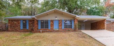 Main picture of 400 Oakhill Cir