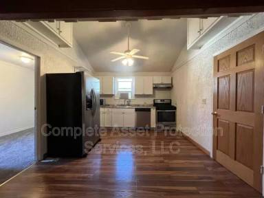 Main picture of 3805 Roche St